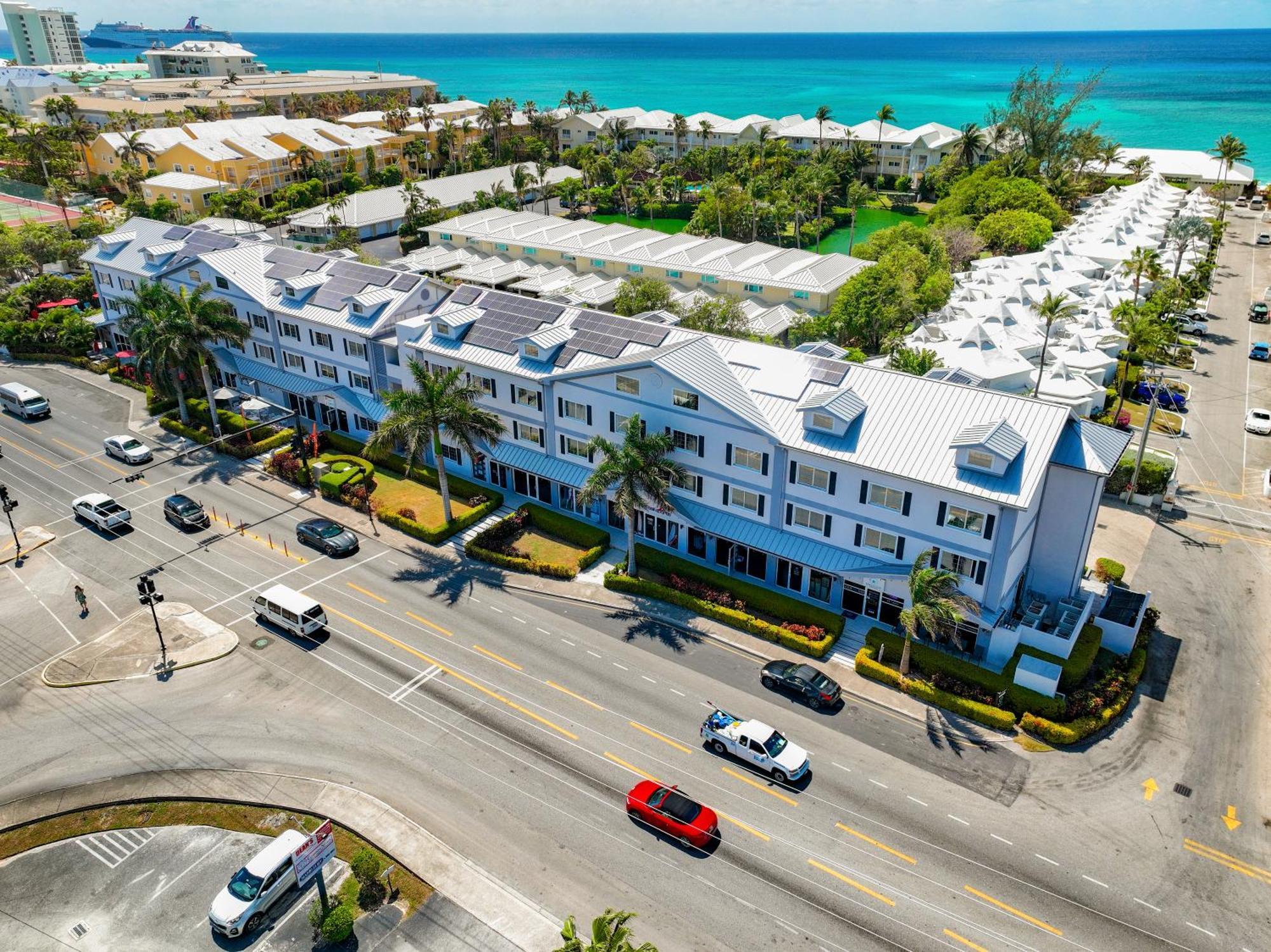 The Locale Grand Cayman 3*